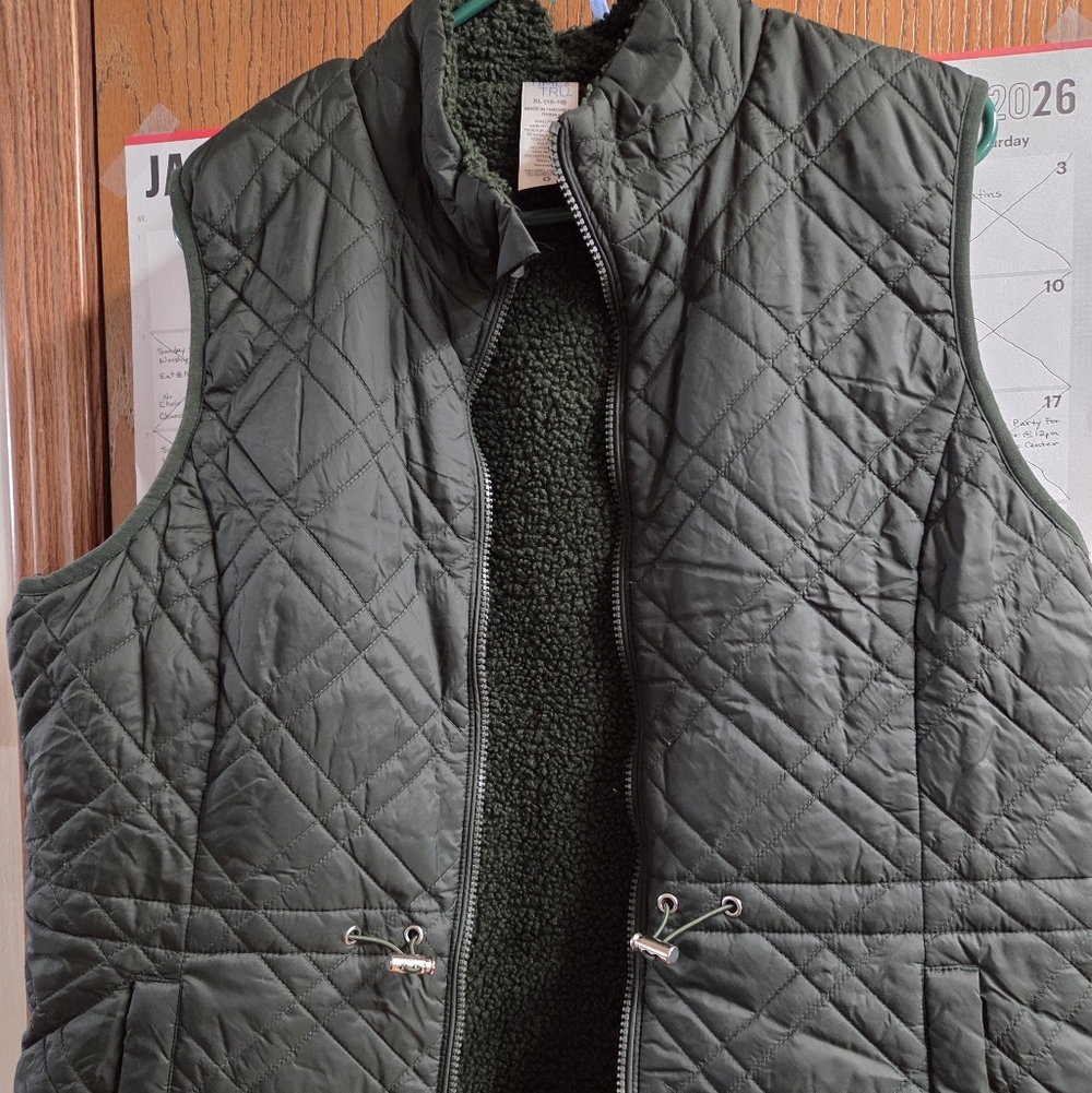 Time and Tru Dark Green Quilted Vest